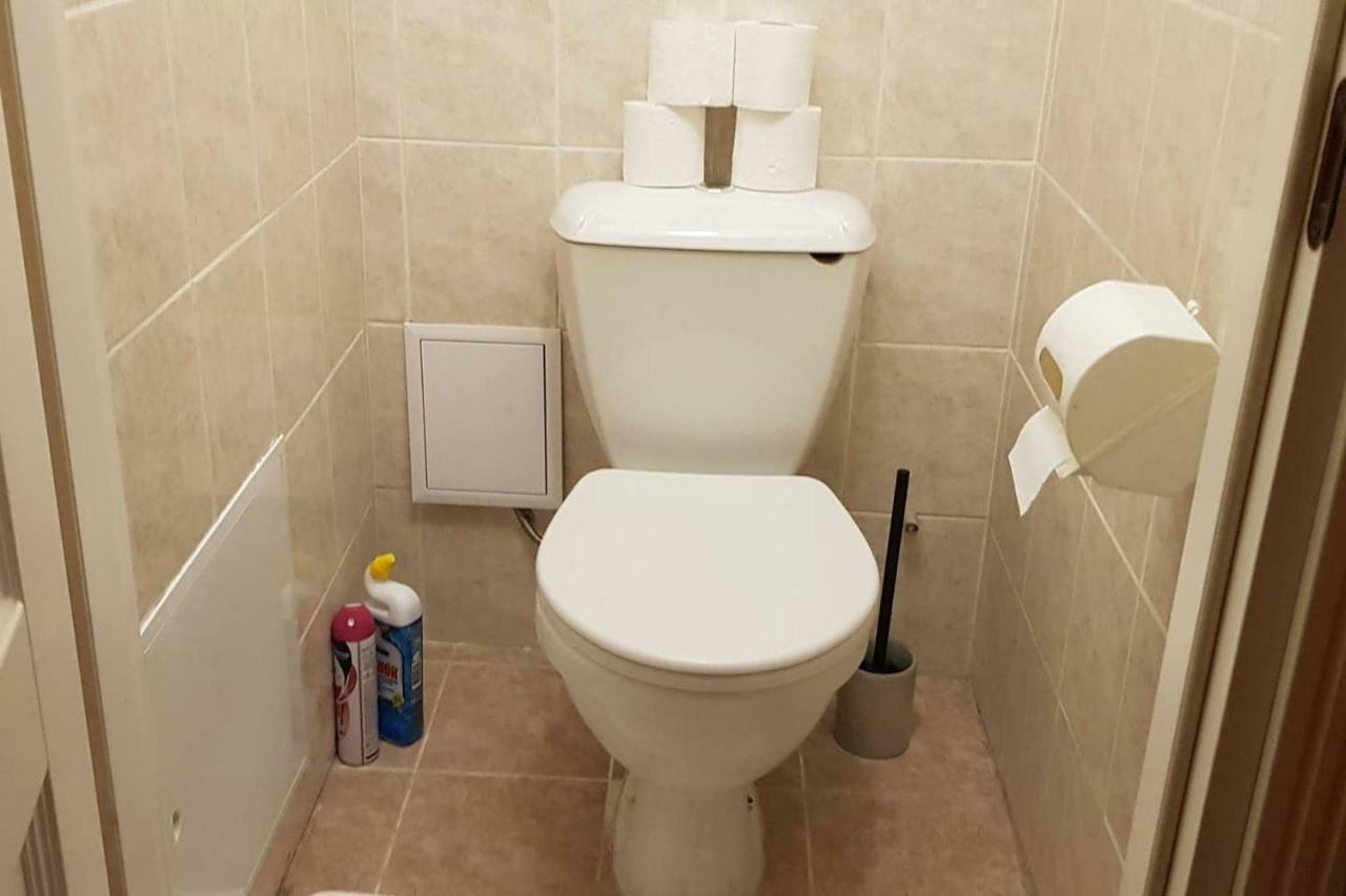 Kyiv Top Location 60M2 Apt In Old City Fast Wifi Selfchekin Exterior photo